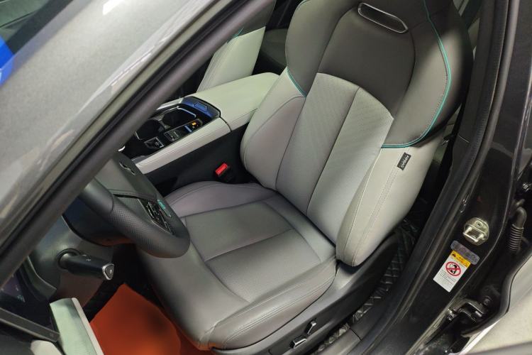 Used CHANGAN UNI-T 2023 Second-Generation 1.5T Prestige Model Left Front Seat