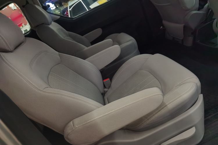 Used SAIC MAXUS G10 2019 Facelift PLUS 2.0T Automatic Smart Edition China VI Standard