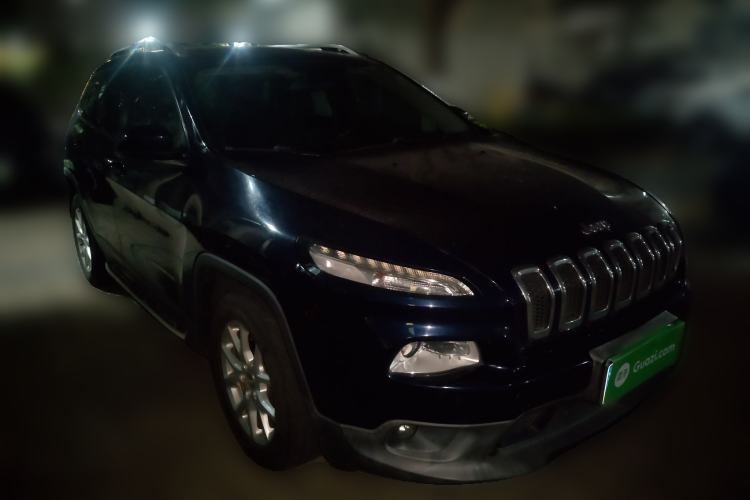 Used Jeep Cherokee 2016 2.0L Superior Edition
