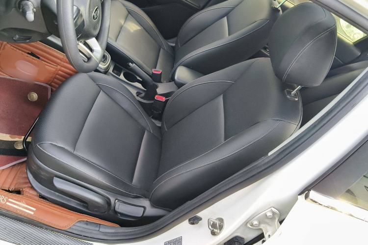 Used Kia K2 2017 Sedan 1.4L Automatic Transmission 15th Anniversary Special Edition GLS
