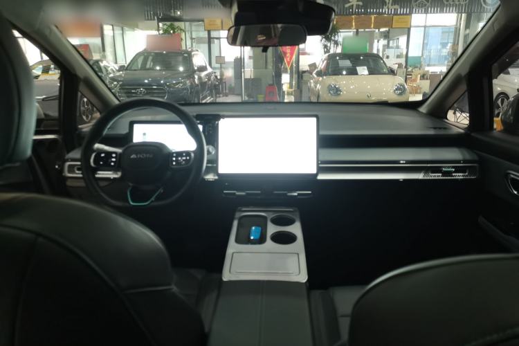 Used AION Y 2023 Younger Star Edition