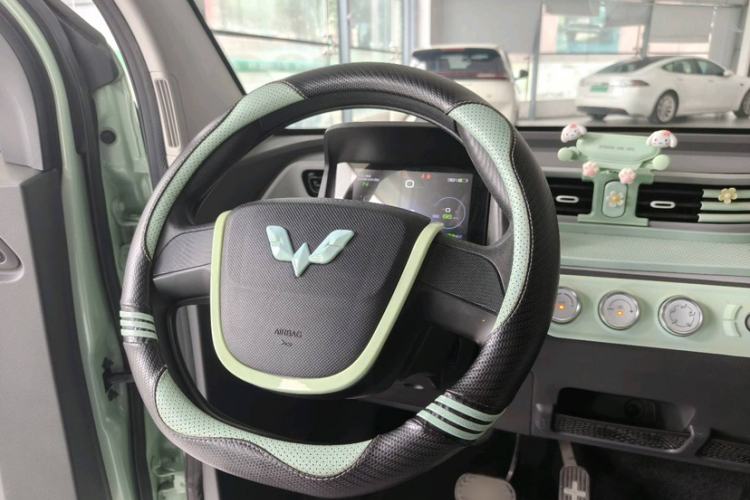 Used Wuling Hongguang MINIEV 2021 Macaron Sandwich Model 170 km Lithium Iron Phosphate
