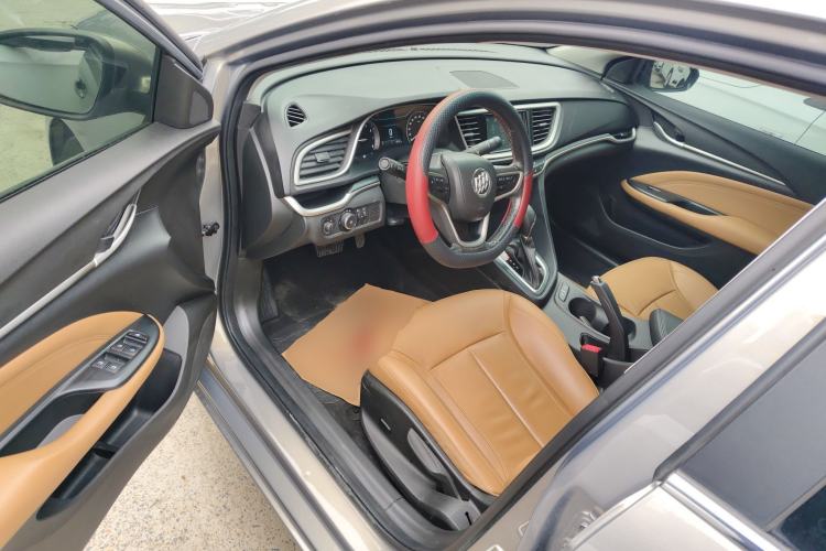 Used Buick GT 2018 18T Automatic Flagship Model