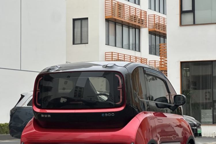 Used Baojun E300 2020 Star Travel Edition Exterior 1