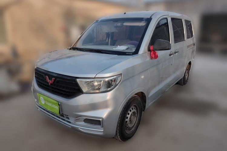 Used Wuling Hongguang V 2020 1.5L Commercial Vehicle China VI LAR