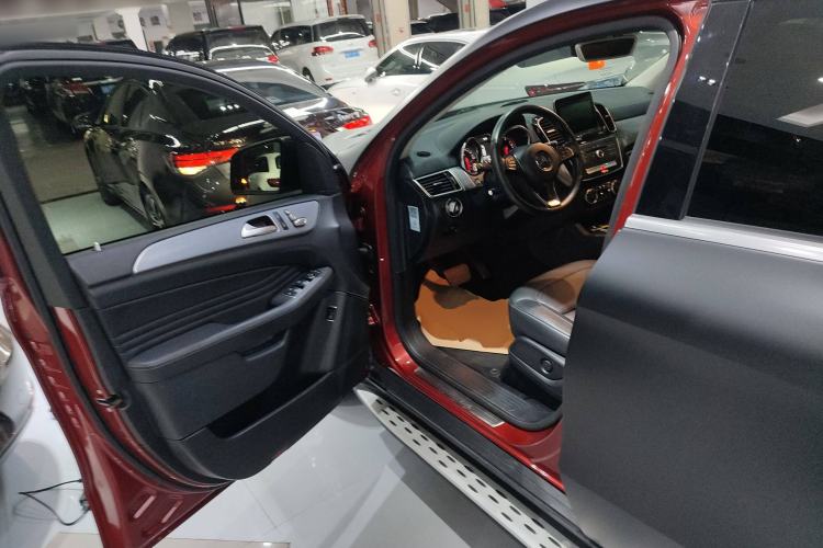 Used Mercedes-Benz GLE Coupe 2017 GLE 320 4MATIC Coupe SUV
