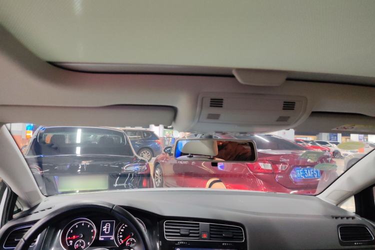 Used Volkswagen Golf 2018 1.6L Automatic Comfort Model
