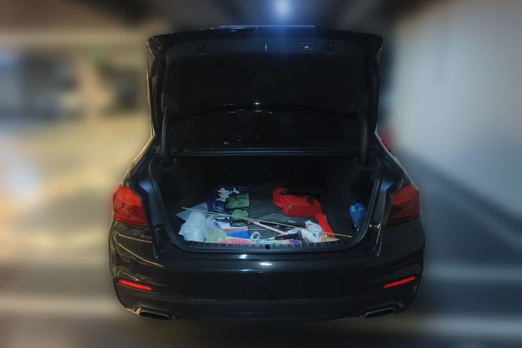 Used BMW 5 Series 2019 Facelifted 530Li Leading Edition M Sport Package Trunk