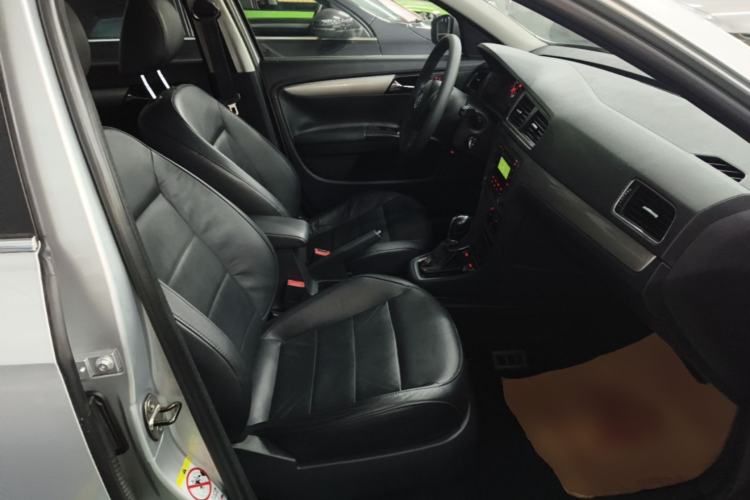 Used Volkswagen Lavida 2013 Restyled Classic 1.6L Automatic Comfort Edition Right Front Seat