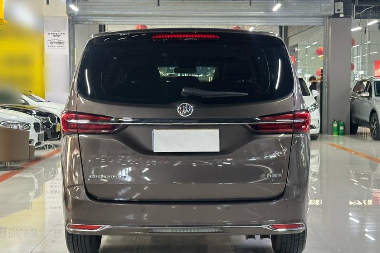 Used Buick GL8 2023 Land Executive Class Comfort Model