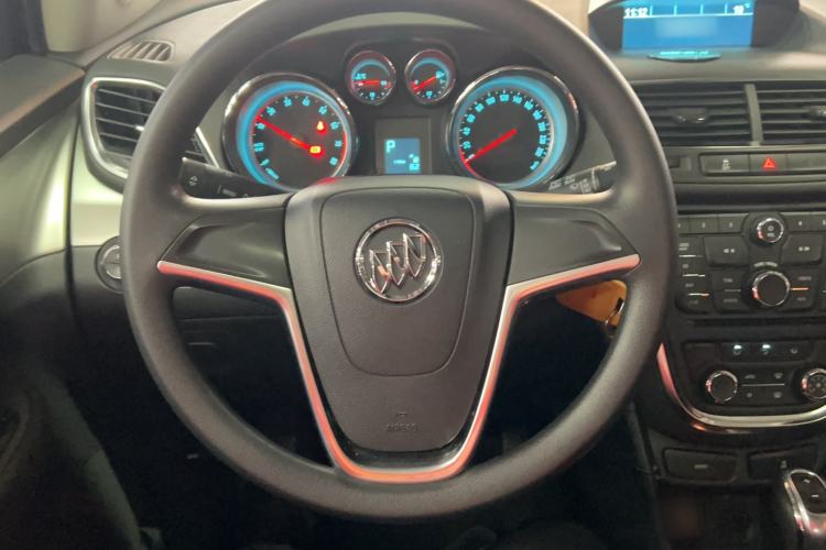 Used Buick Encore 2015 1.4T Automatic Two-Wheel Drive Urban Elite Version