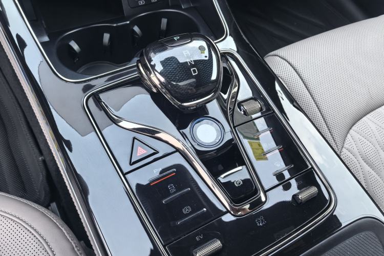 Used BYD Han 2025 DM-i 125KM Prestige Model Gear Lever