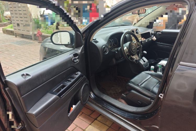 Used Jeep Compass 2012 2.4L Four-Wheel Drive Urban Edition