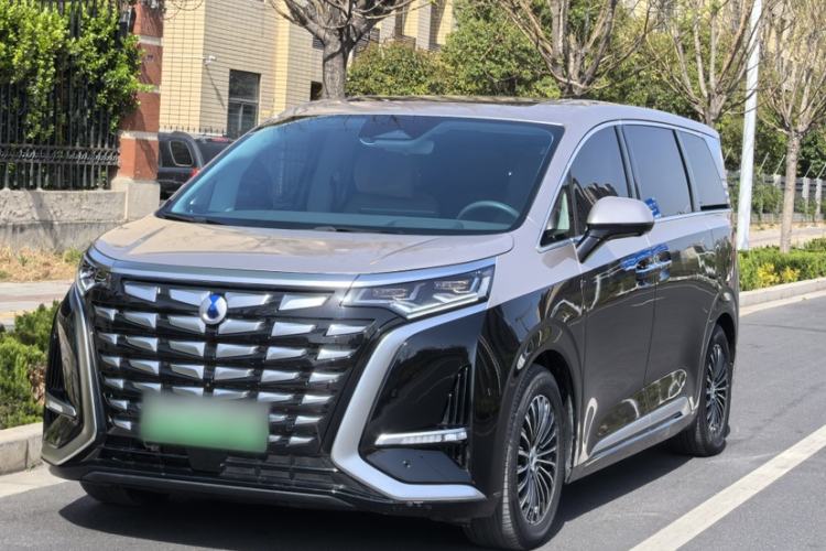 Used Denza D9 2022 DM-i 970 Four-Wheel Drive Prestige Model