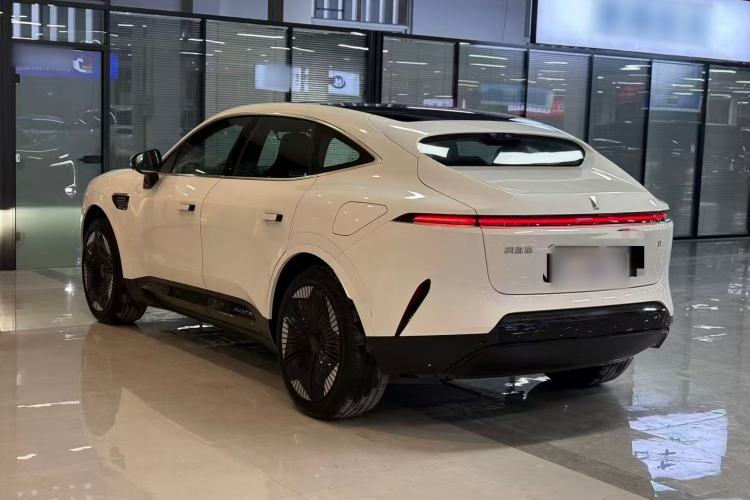 Used Avatr 11 2023 HarmonyOS Version Smart Enjoyment Upgrade Model 90-Degree Rear-Wheel Drive Edition
