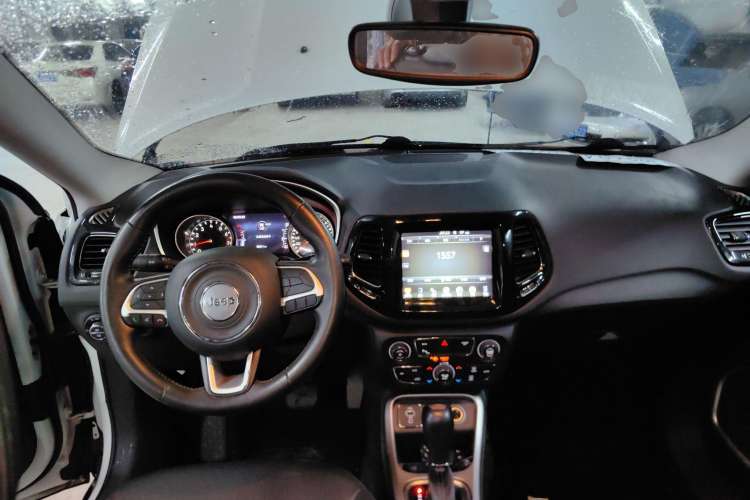 Used Jeep Compass 2017 200T Automatic Family Edition