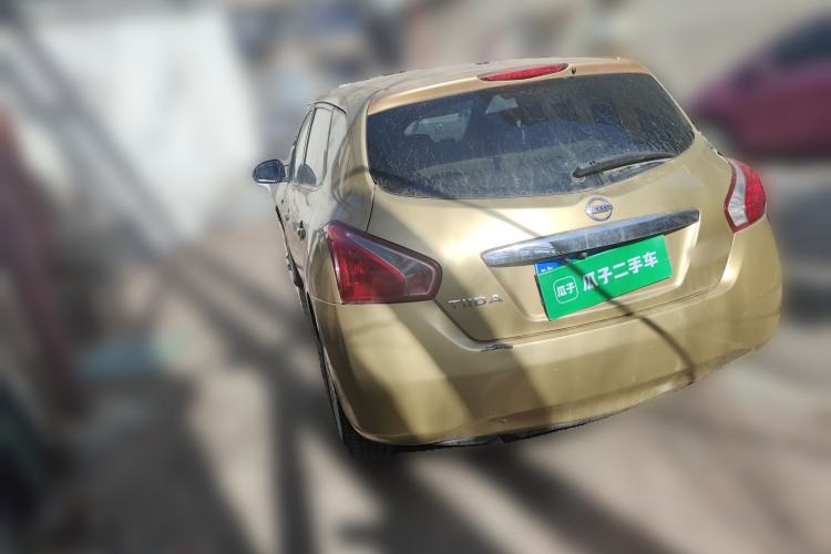 Used Nissan Tiida 2011 1.6L Manual Comfort Edition
