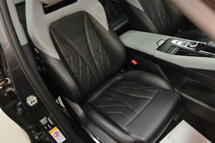 Used Changan CS75 PLUS 2024 3rd Generation Champion Edition 1.5T Intelligent Drive Dynamic Model