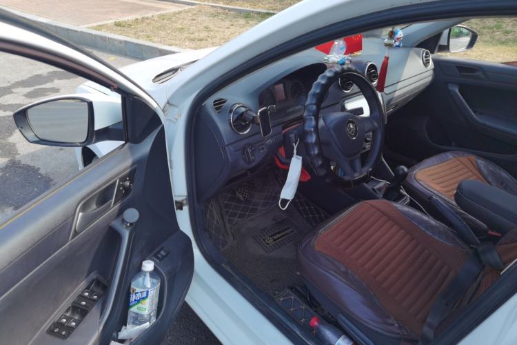 Used Volkswagen Jetta 2019 Dream Edition 1.5L Manual Fashion Version
