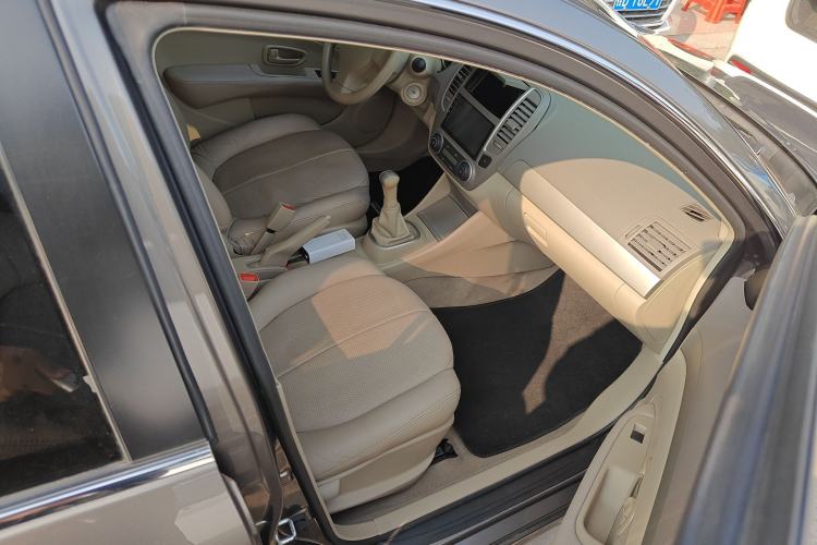 Used Nissan Sylphy 2016 Classic 1.6XE Manual Leading Edition
