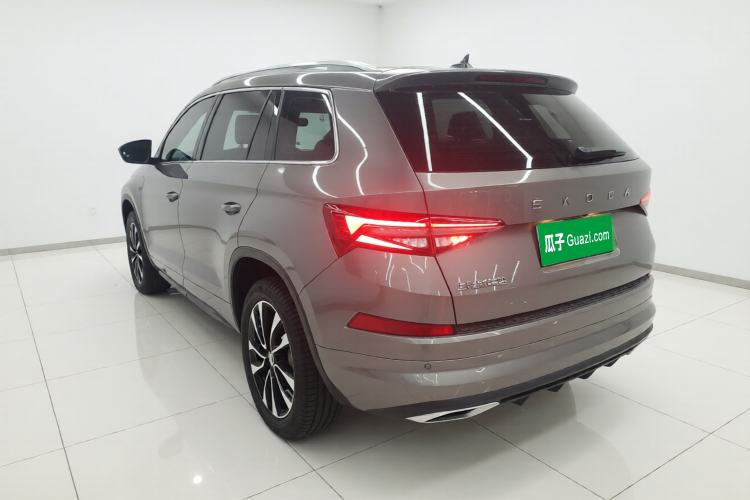 Used Skoda Kodiaq 2023 TSI330 7-Seater Two-Wheel-Drive Luxury Edition