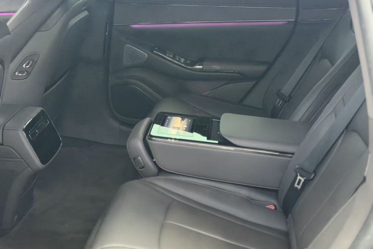 Used Denza Z9 2024 1100 km Four-Wheel Drive Max Version