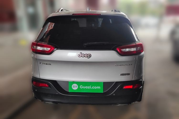 Used Jeep Cherokee 2016 2.4L Leading Edition Rear