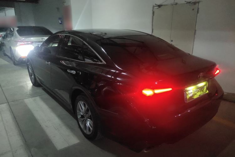 Used Toyota Avalon 2019 2.0L Luxury Edition China VI Standard
