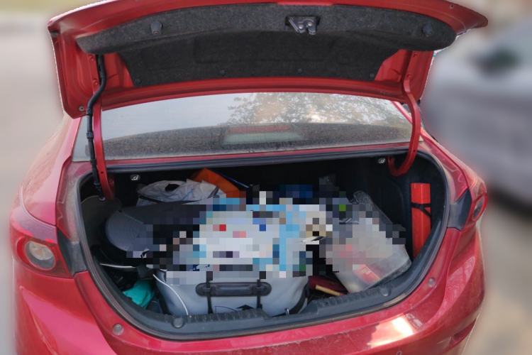 Used Mazda 3 Axela 2016 Sedan 1.5L Automatic Luxury Model