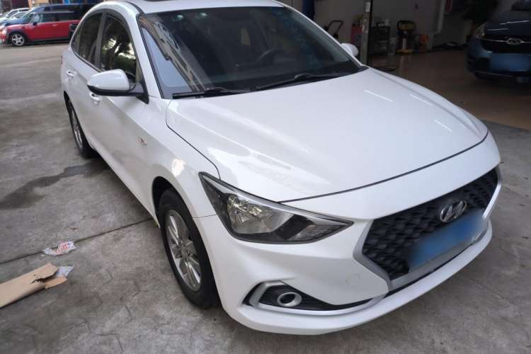 Used Hyundai Celesta 2017 1.6L Automatic Enjoyment Version GLS
