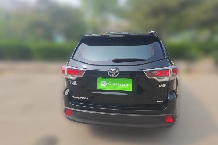 Used Toyota Highlander 2015 3.5L 4x4 Elite Edition 7-Seater
