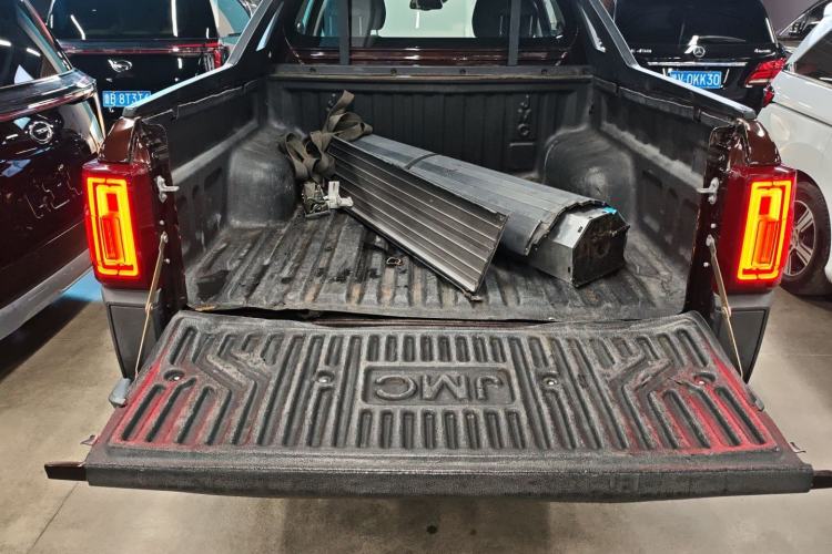 Used JMC Yuhu 9 2019 2.0T Automatic Gasoline 4x4 Comfort Edition