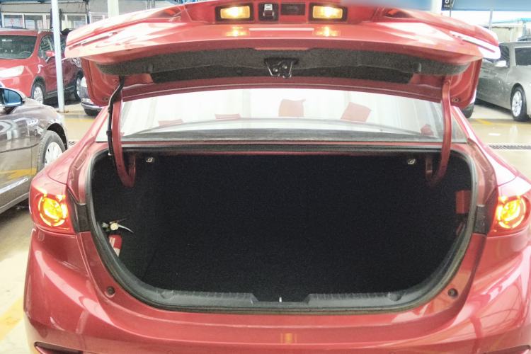 Used Mazda Mazda 3 Axela 2017 Sedan 1.5L Automatic Luxury Model Emission Standard China V
