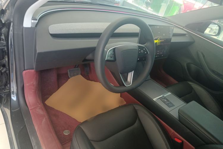 Used Tesla Model 3 2023 Rear-Wheel-Drive Version
