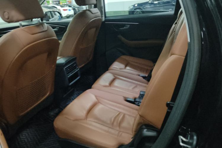 Used Audi Q7 2020 55 TFSI quattro S line sports model