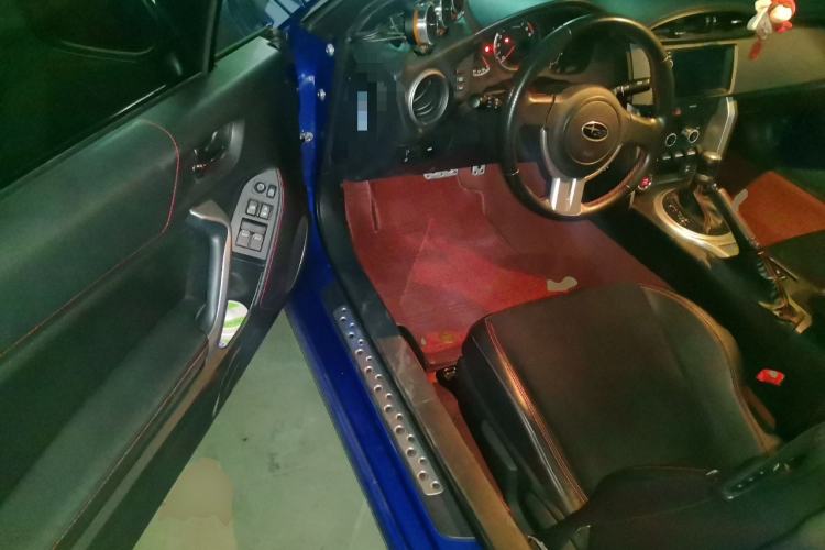 Used Subaru BRZ 2015 2.0i Automatic Model