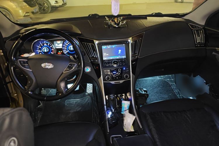 Used Hyundai Sonata 2013 2.4L Automatic Luxury Version China IV Standard
