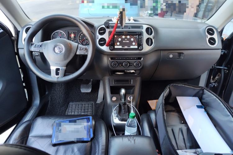 Used Volkswagen Tiguan 2015 1.8TSI Automatic Two-Wheel Drive Luxury Model Center Console