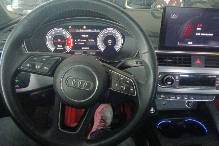 Used Audi A4L 2020 40 TFSI Luxury Dynamic Model
