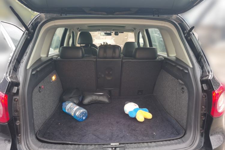 Used Volkswagen Tiguan 2010 1.8TSI Automatic Two-Wheel Drive Elite Edition Trunk