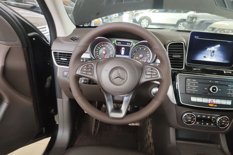 Used Mercedes-Benz GLS 2018 Facelift GLS 320 4MATIC
