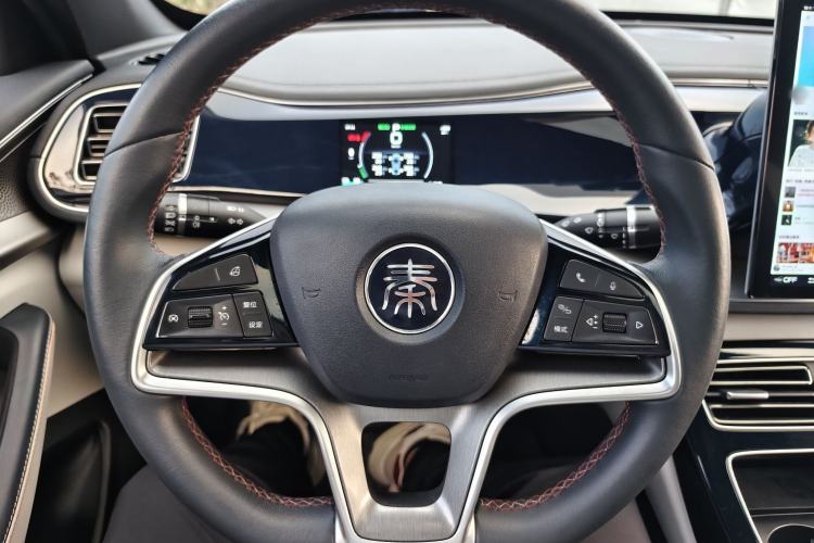 Used BYD Qin PLUS 2021 EV 400KM Luxury Model Interior 2