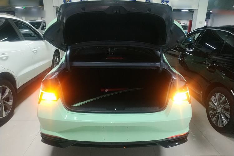 Used Hyundai Elantra 2021 1.5L CVT GLX Elite Edition Trunk