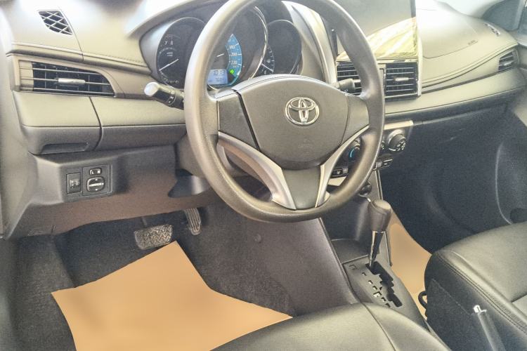 Used Toyota YARiS L Zhi Xuan 2015 1.5E Automatic Charm Edition