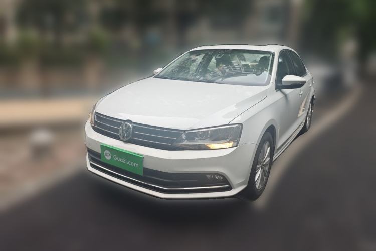 Used Volkswagen Sagitar 2015 230TSI Automatic Comfort Version