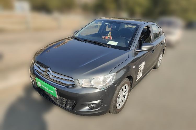 Used Citroen Elysee 2015 Zhishang Edition 1.6L Manual Fashion Model