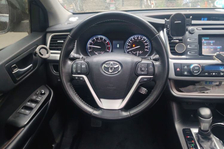 Used Toyota Highlander 2017 2.0T Four-Wheel Drive Black Edition Limited Model