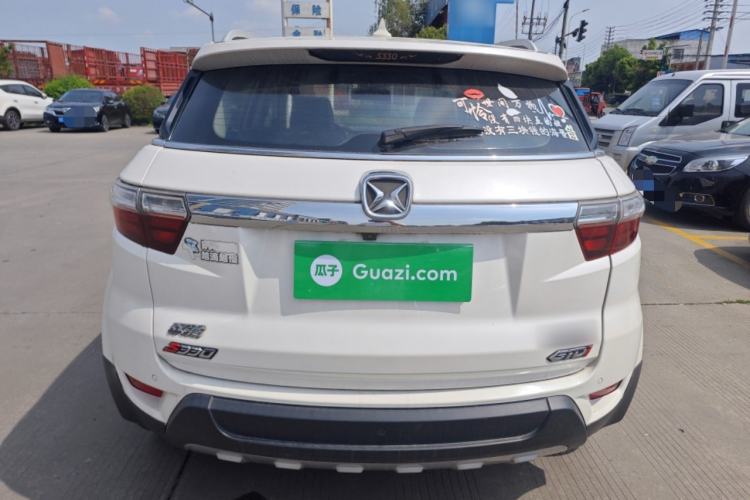 Used JMC Yusheng S330 2016 1.5L GTDi Automatic Two-Wheel Drive Prestige Edition Rear