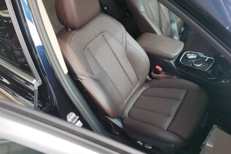 Used BMW iX3 2022 Updated Leading Version Right Front Seat