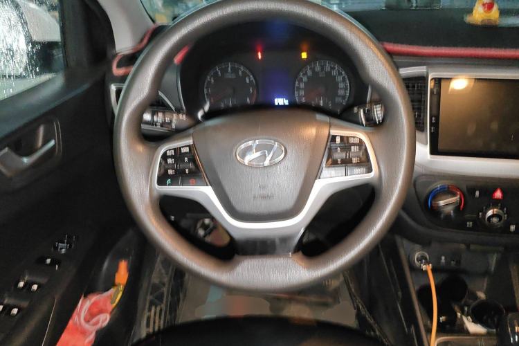 Used Hyundai Verna (new generation) 2016 1.4L Manual Cool Edition GLS
